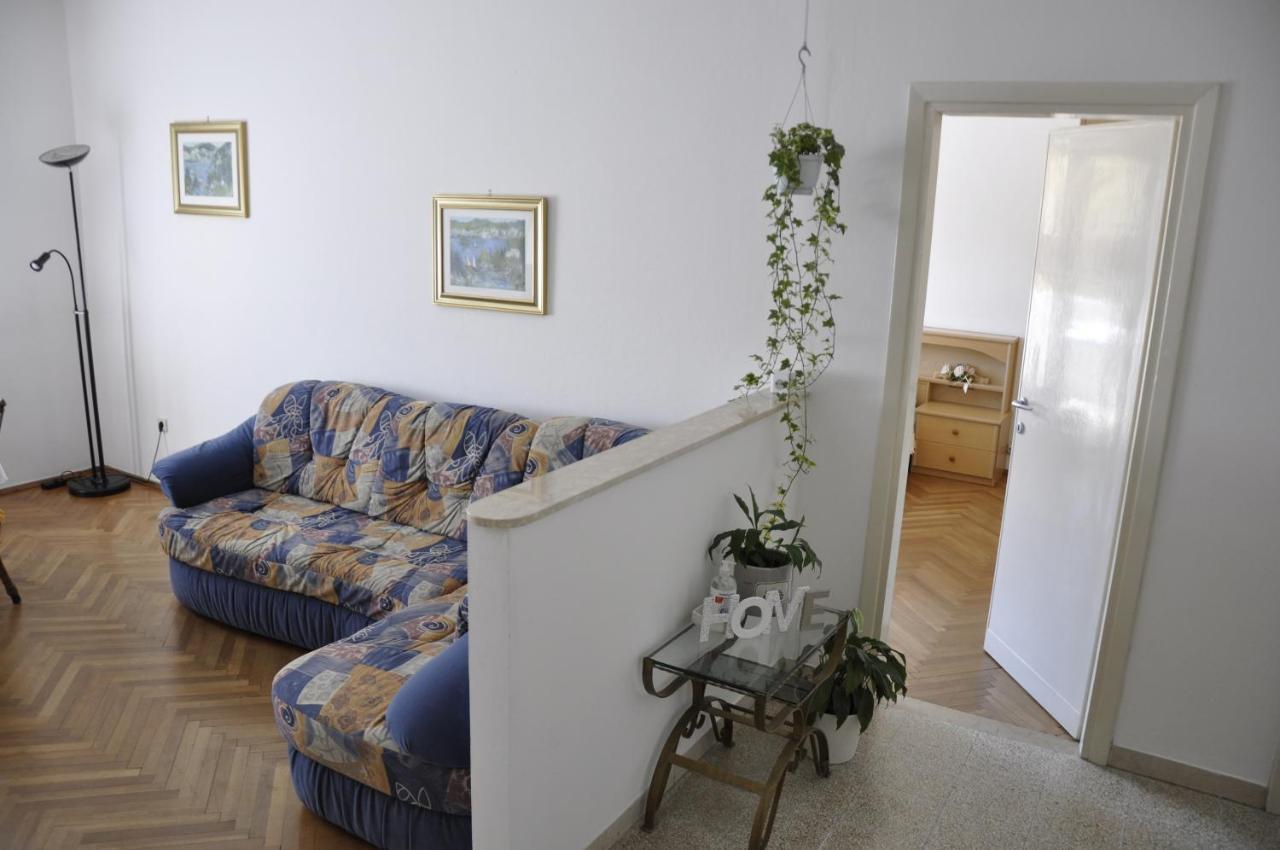 Apartment Alba *